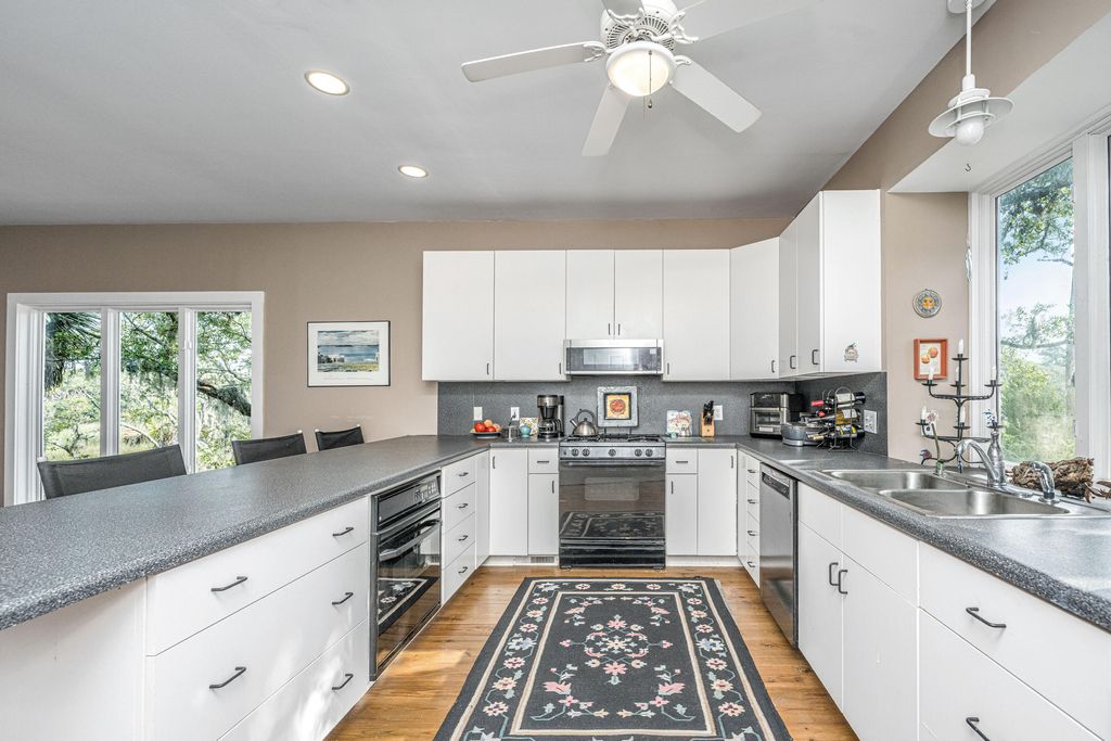 Photo of 925 Edding Creek Drive, Edisto Island, SC 29438 (MLS # 26019024)