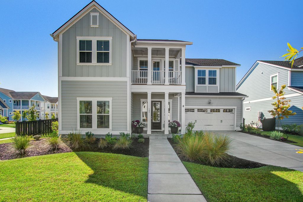 Photo of 185 Denham Street, Summerville, SC 29486 (MLS # 25025630)