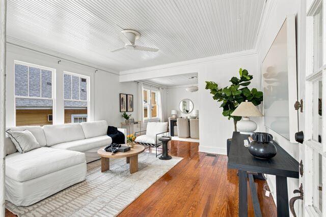 Photo of 44 Oswego Street, Charleston, SC 29403 (MLS # 26024645)