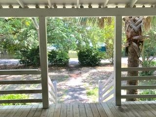 2068 Ion Avenue Apt B