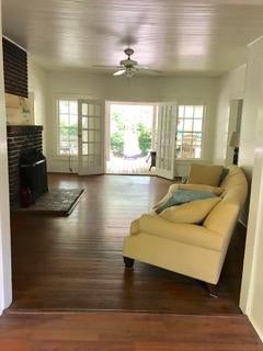 2068 Ion Avenue Apt B