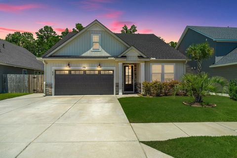 A home in Moncks Corner