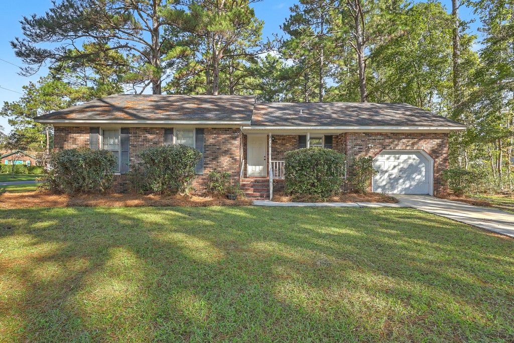 Photo of 230 Wilson Drive, Summerville, SC 29483 (MLS # 26028511)