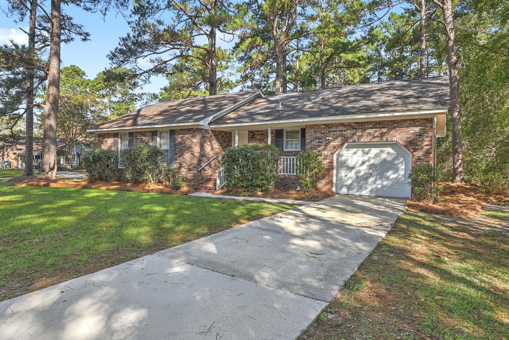 Photo of 230 Wilson Drive, Summerville, SC 29483 (MLS # 26028511)