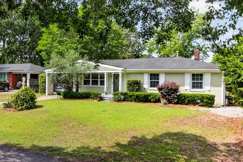 Photo of 823 Quail Drive, Charleston, SC 29412 (MLS # 26013824)