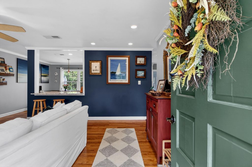 Photo of 823 Quail Drive, Charleston, SC 29412 (MLS # 26013824)
