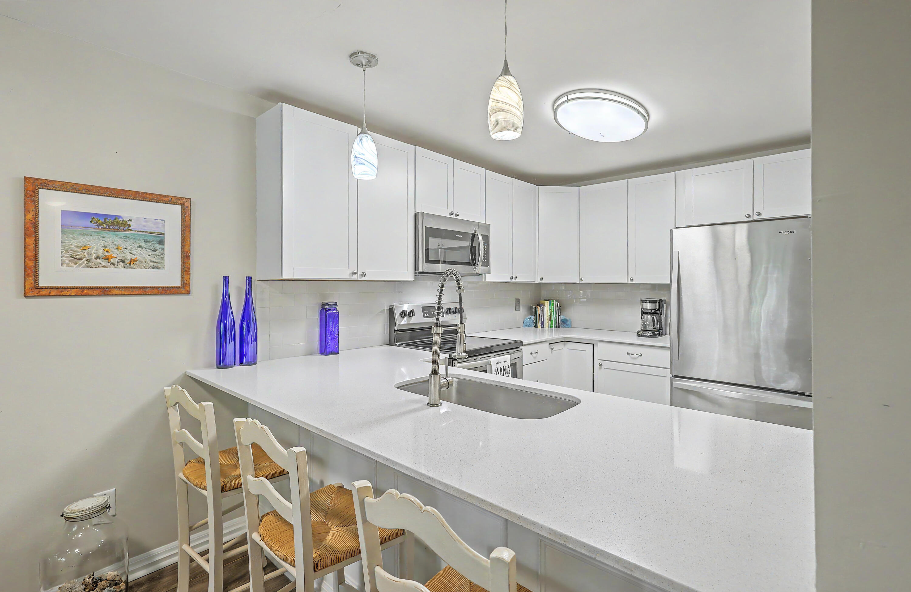 1713 Greystone Boulevard 35