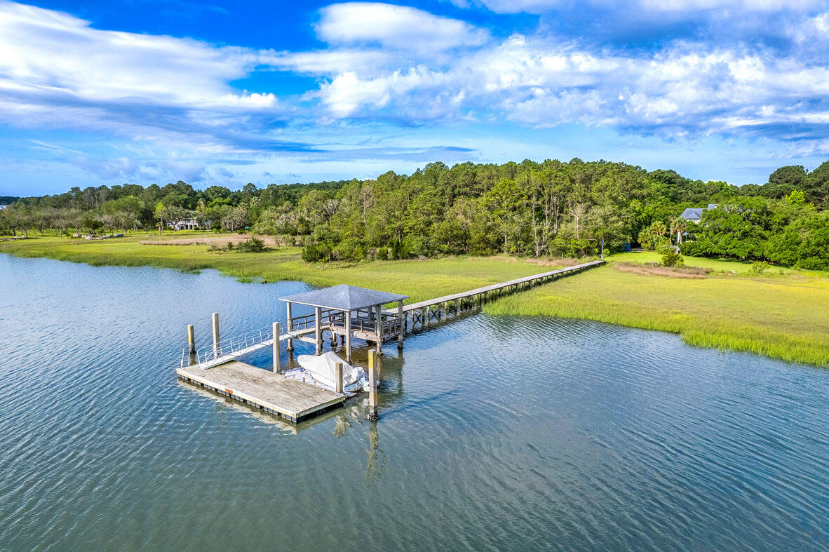2287 Shoreline Drive