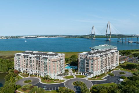 Photo of 222 S Plaza Court, Mount Pleasant, SC 29464 (MLS # 25020457)