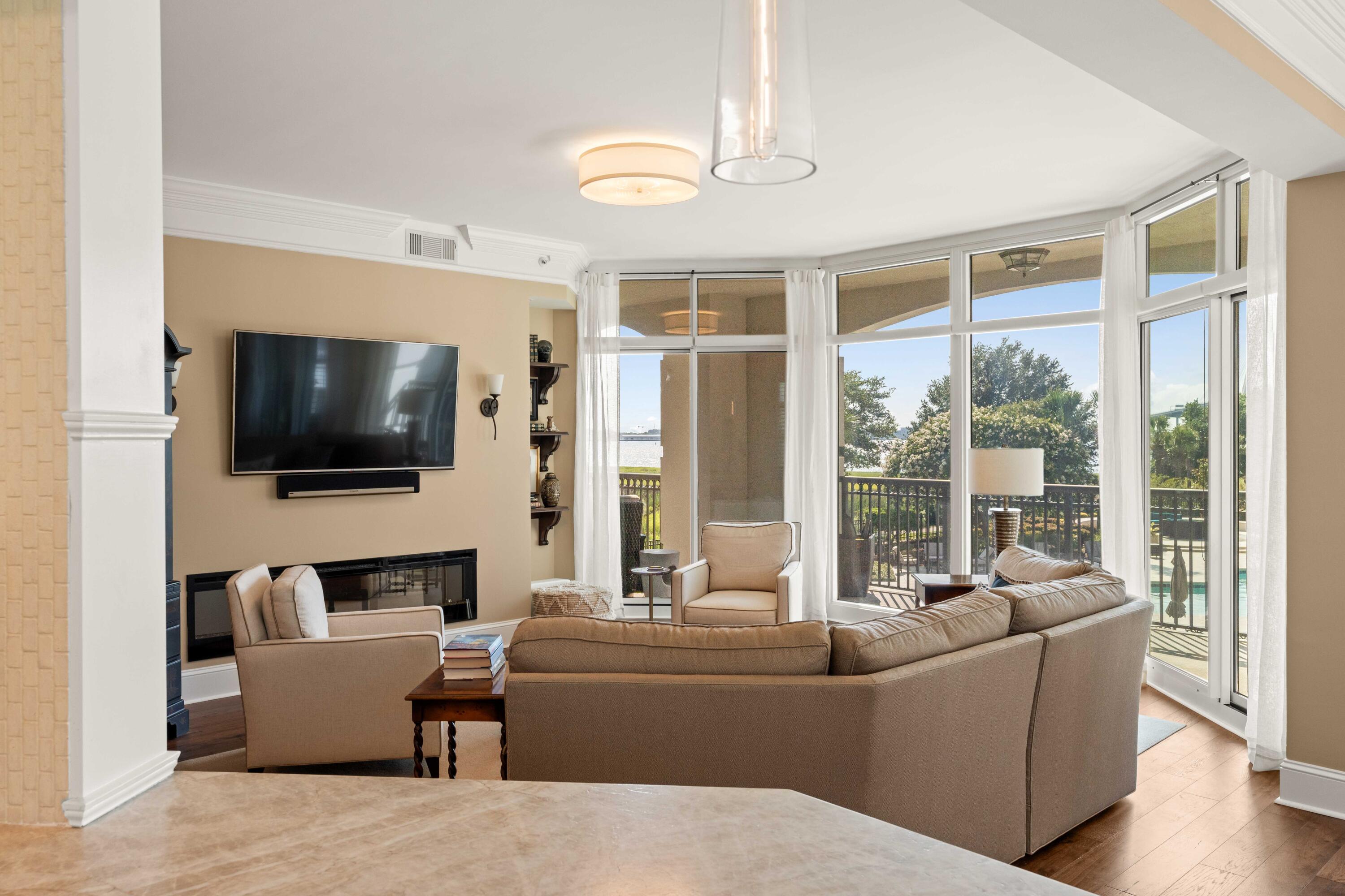 222 S Plaza Court