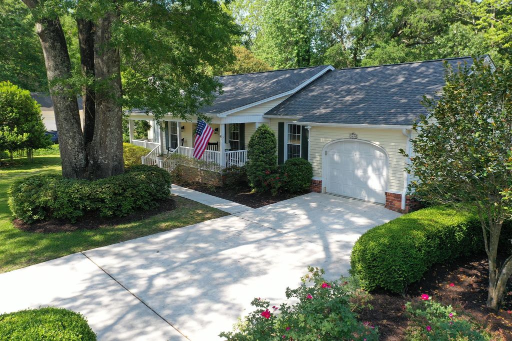 Photo of 1490 Kentwood Circle, Charleston, SC 29412 (MLS # 26012118)
