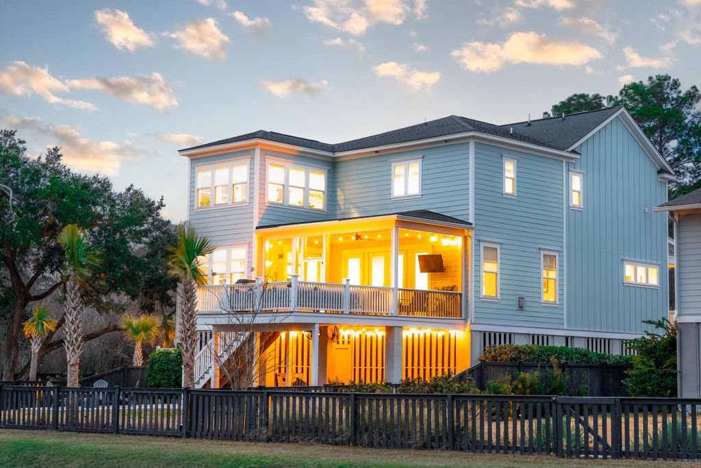 Photo of 1464 Stratton Place, Mount Pleasant, SC 29466 (MLS # 26004034)