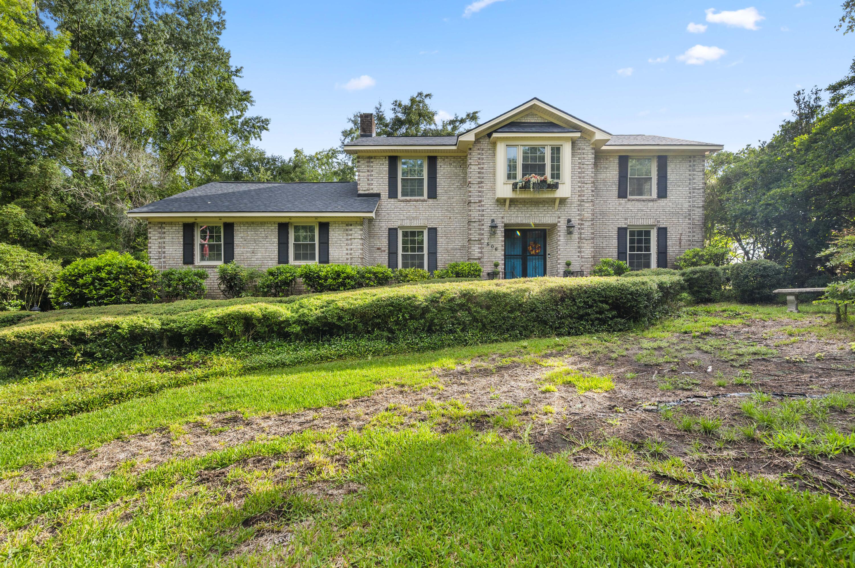 506 Fairington Drive
