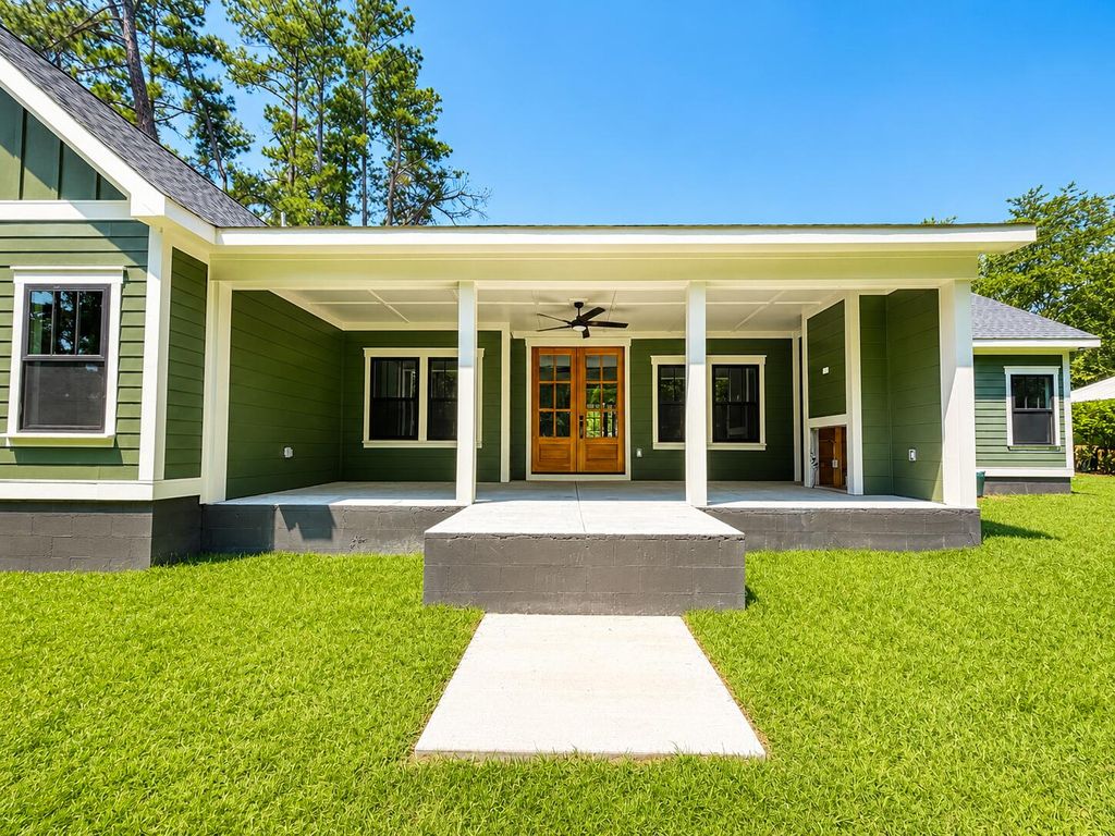 Photo of 115 Wateree Drive, Santee, SC 29142 (MLS # 26019310)