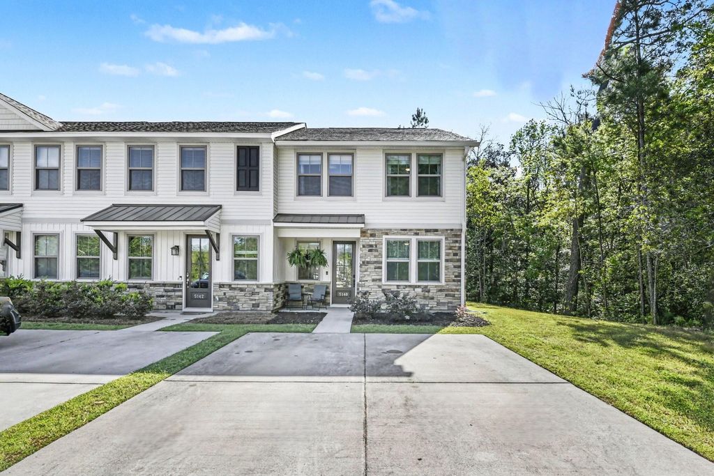 Photo of 5140 Park Creek Avenue, North Charleston, SC 29418 (MLS # 26009537)