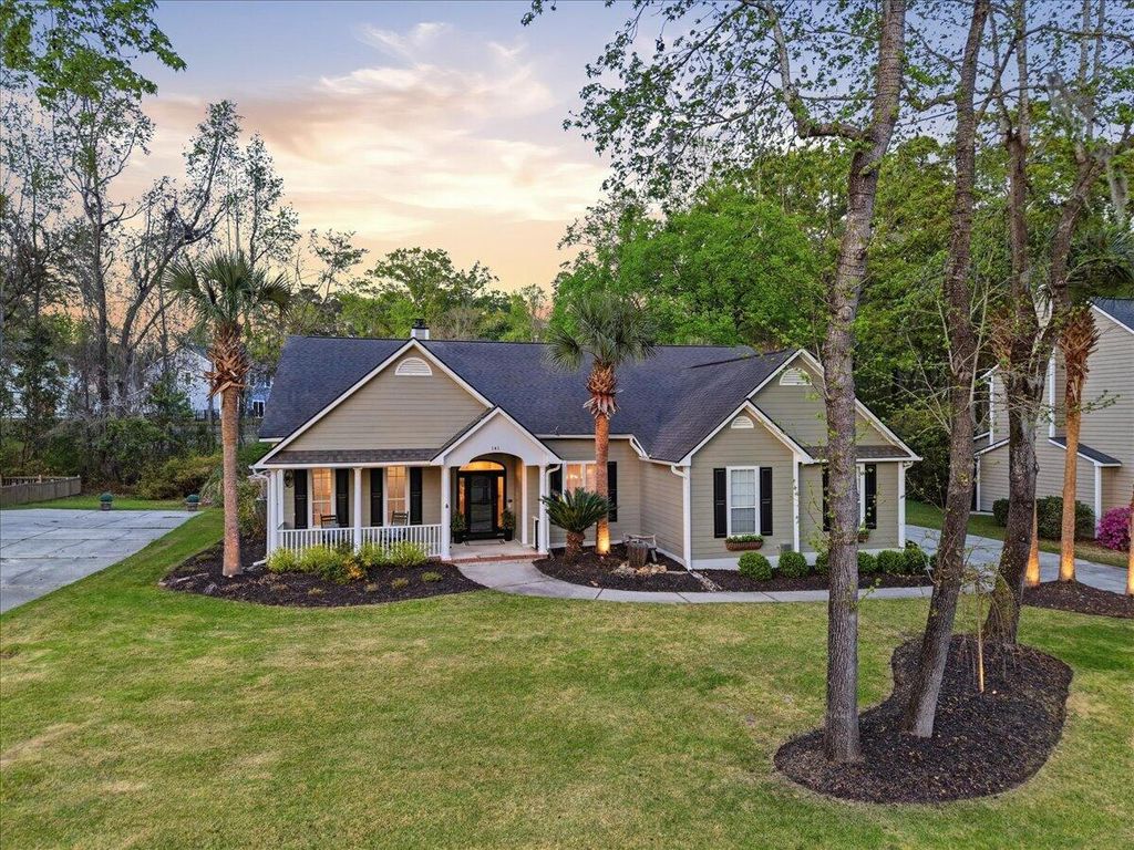 Photo of 141 Old Course Road, Summerville, SC 29485 (MLS # 26008484)