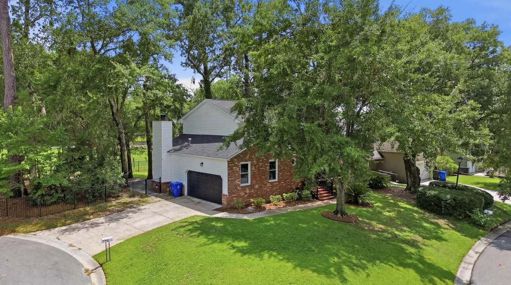 Photo of 1 Oatly Circle, Charleston, SC 29414 (MLS # 26020229)
