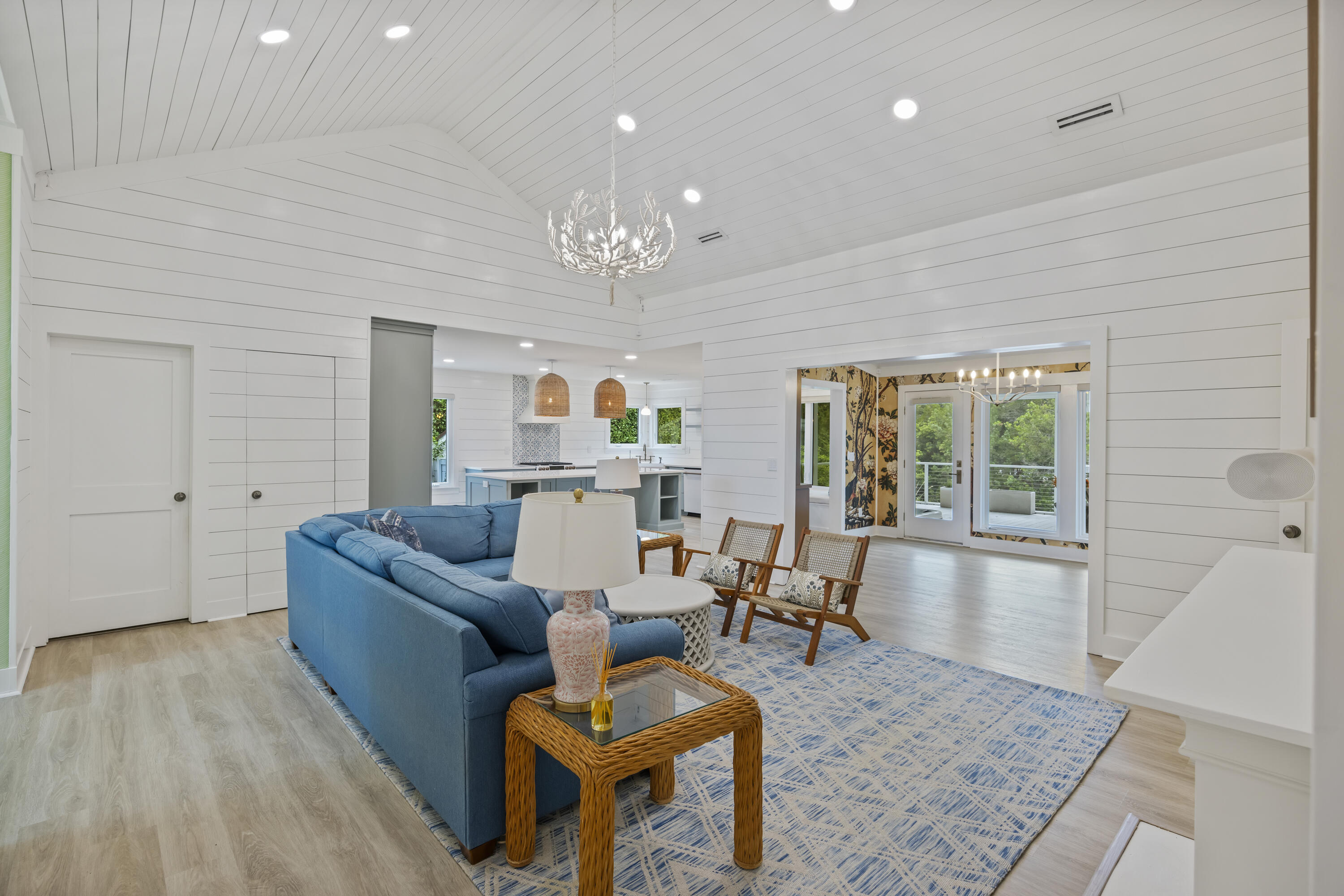 1075 Wayfarer Lane