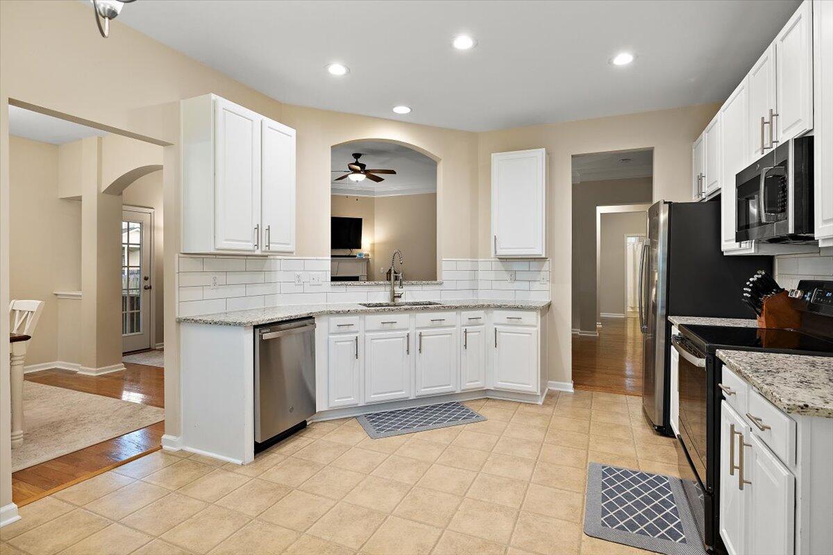 7481 Hawks Circle