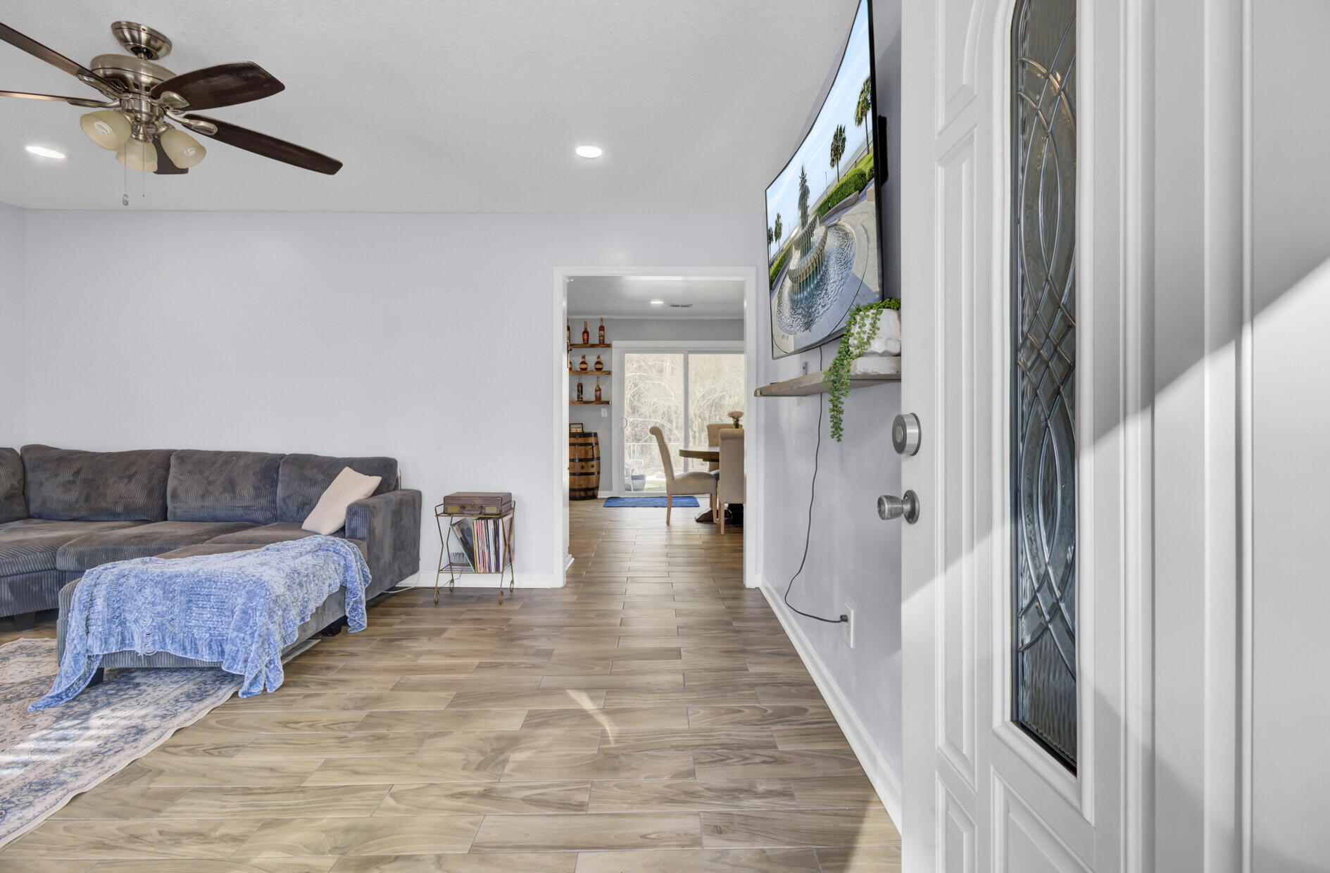 100 Catherine Street