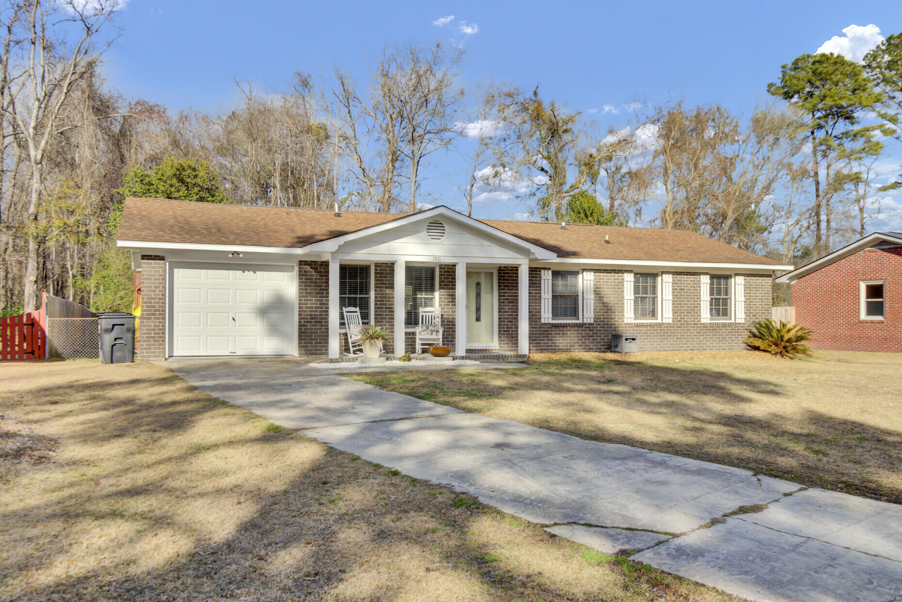 100 Catherine Street