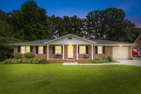 Photo of 2045 Vestry Drive, Charleston, SC 29414 (MLS # 25014455)