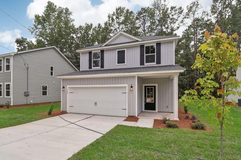 Photo of 5081 Buggs Lane, Summerville, SC 29485 (MLS # 26010567)