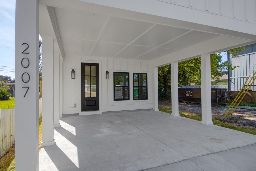 Photo of 2007 Arbutus Avenue, North Charleston, SC 29405 (MLS # 25026288)
