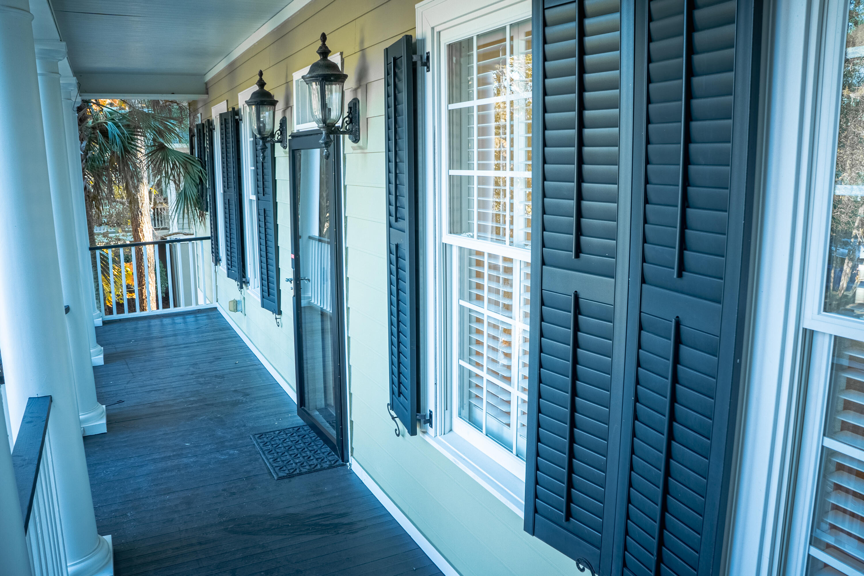 1492 Headquarters Plantation Drive