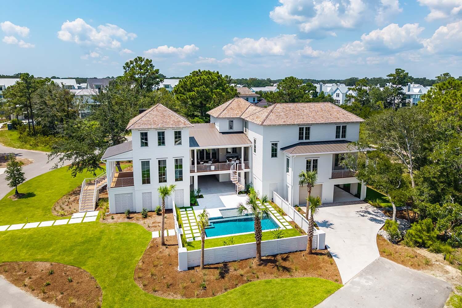 2724 Tidal Lane