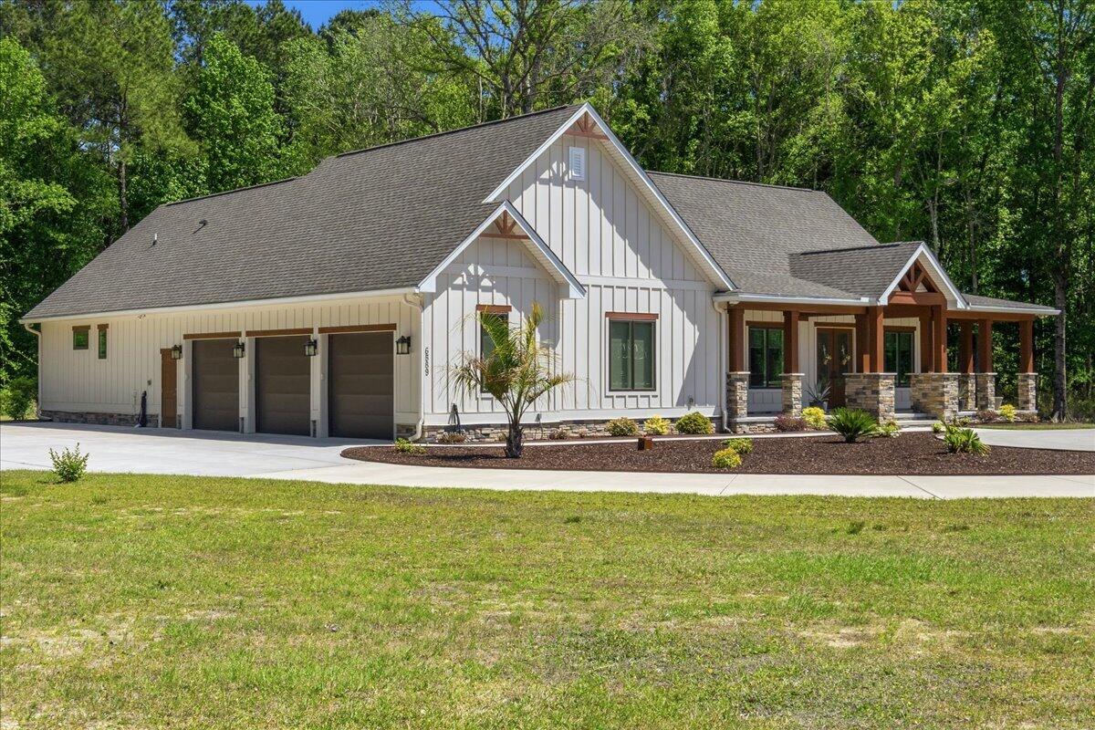 6589 N Highway 17