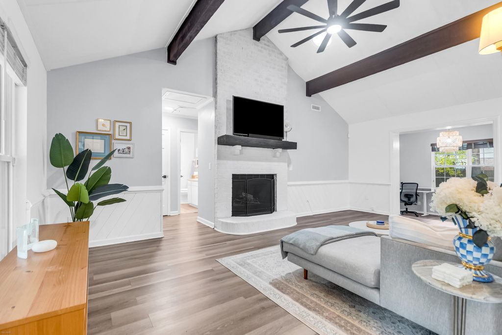 Photo of 18 Hillcreek Boulevard, Charleston, SC 29412 (MLS # 25031513)