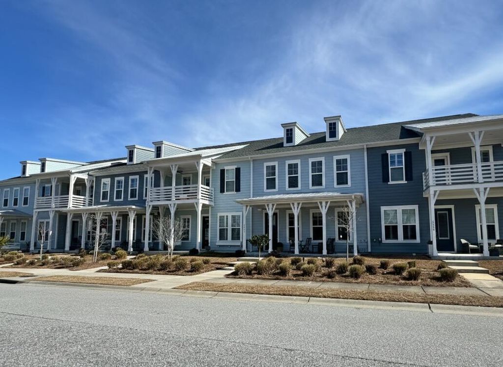 Photo of 2202 Brockton Lane, Mount Pleasant, SC 29466 (MLS # 26002926)