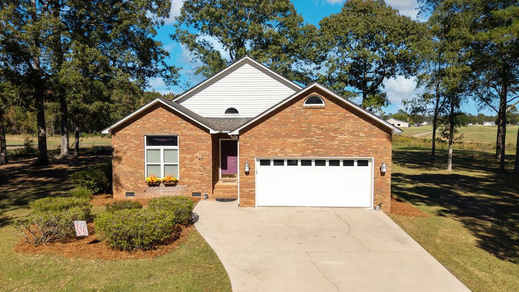 Photo of 830 Bentwood Circle, Manning, SC 29102 (MLS # 25032525)