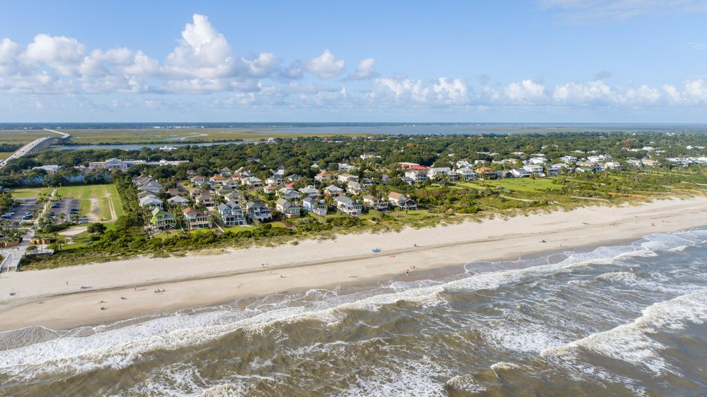 Photo of 6 Ocean Park Court, Isle of Palms, SC 29451 (MLS # 25026415)