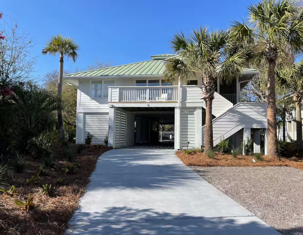 Photo of 6 Ocean Park Court, Isle of Palms, SC 29451 (MLS # 25026415)