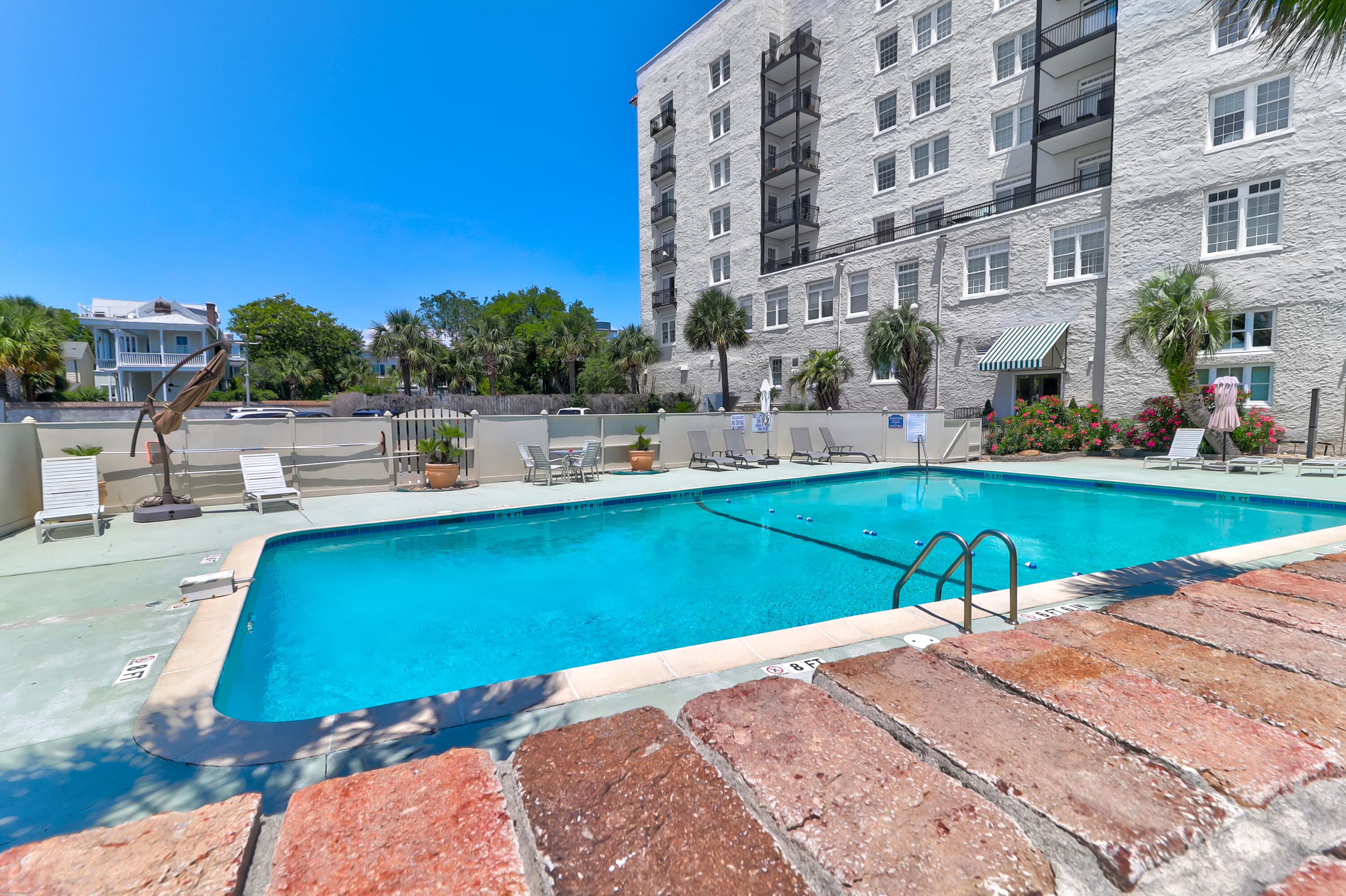 1 King Street 702