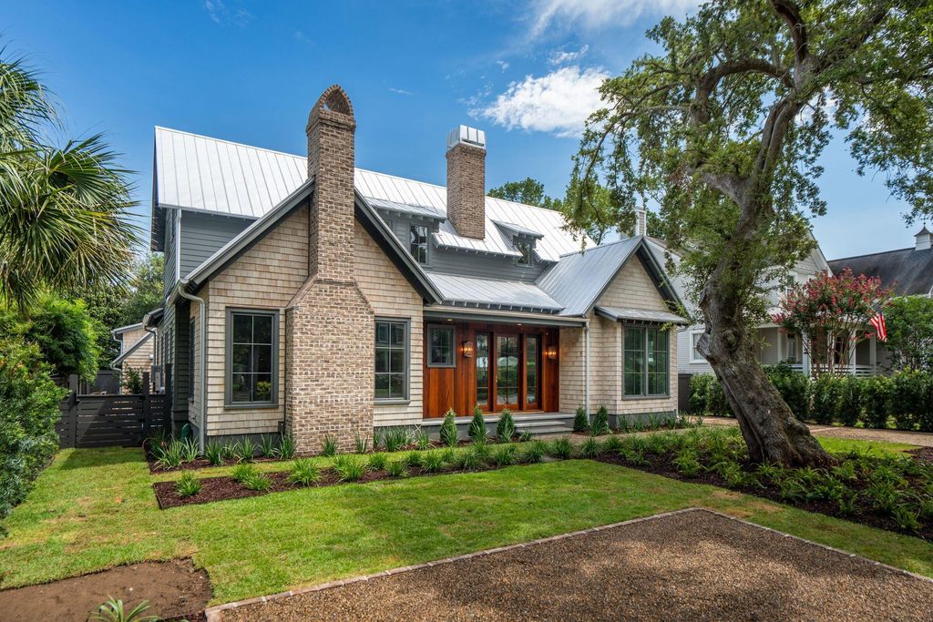 Photo of 1472 Cleary Lane, Mount Pleasant, SC 29464 (MLS # 25020962)