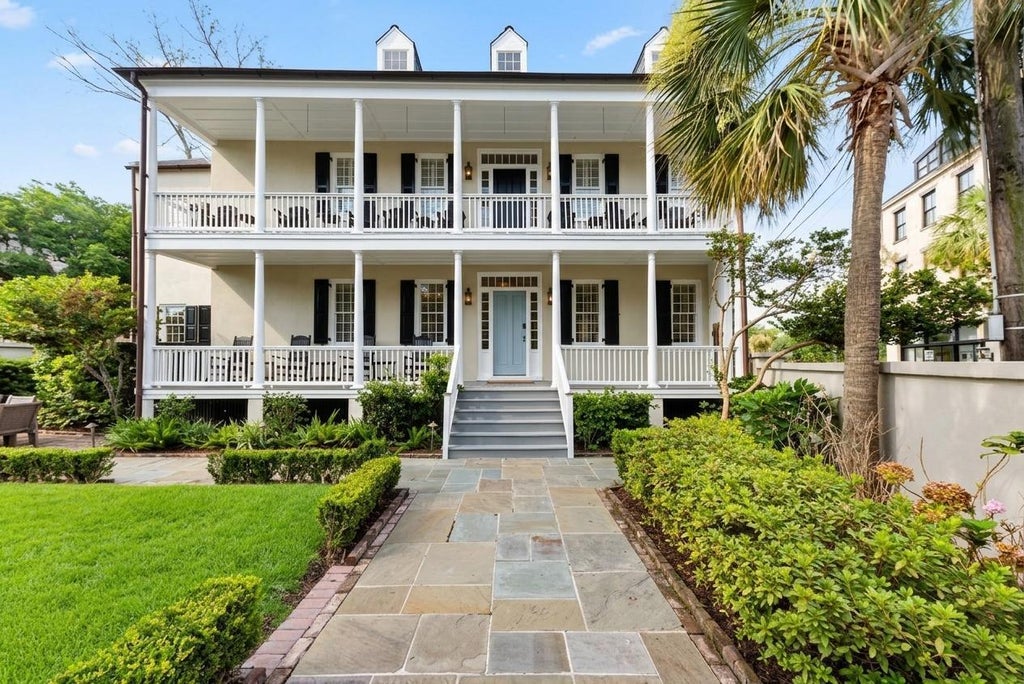 Photo of 46 Pinckney Street, Charleston, SC 29401 (MLS # 26024446)