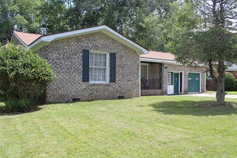 A home in North Charleston