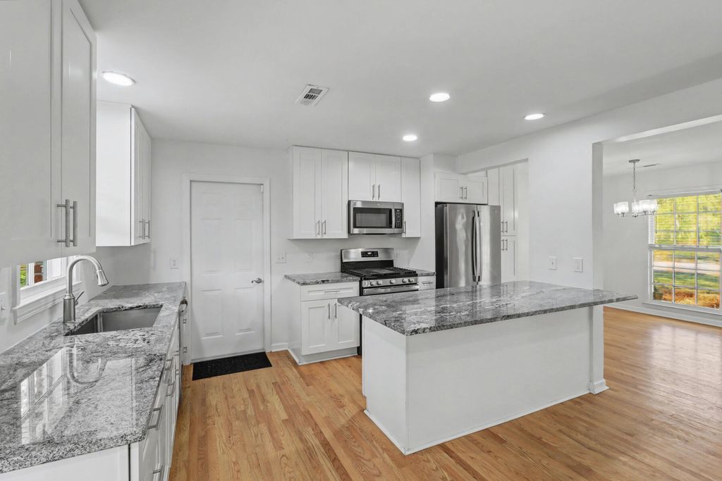 Photo of 1775 Balfoure Drive, Charleston, SC 29407 (MLS # 26007552)