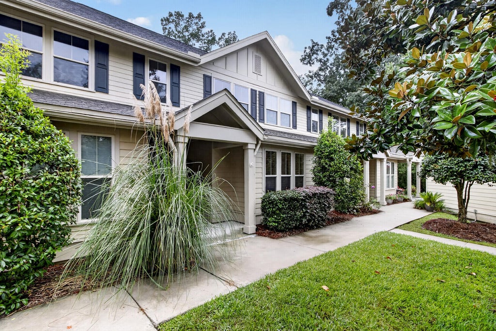 Photo of 5529 Colonial Chatsworth Circle #4c, North Charleston, SC 29418 (MLS # 26027846)