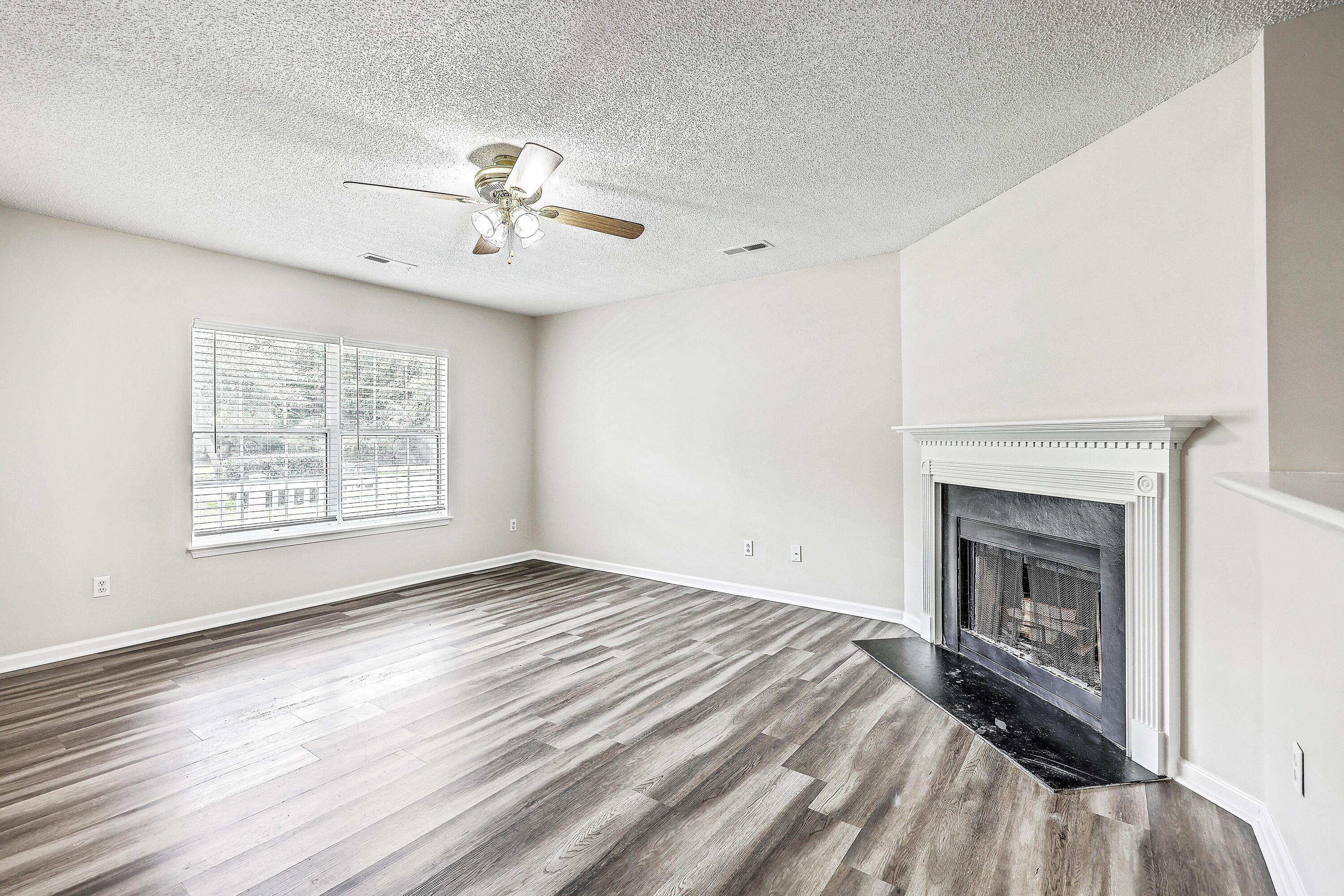 5148 Ballantine Drive