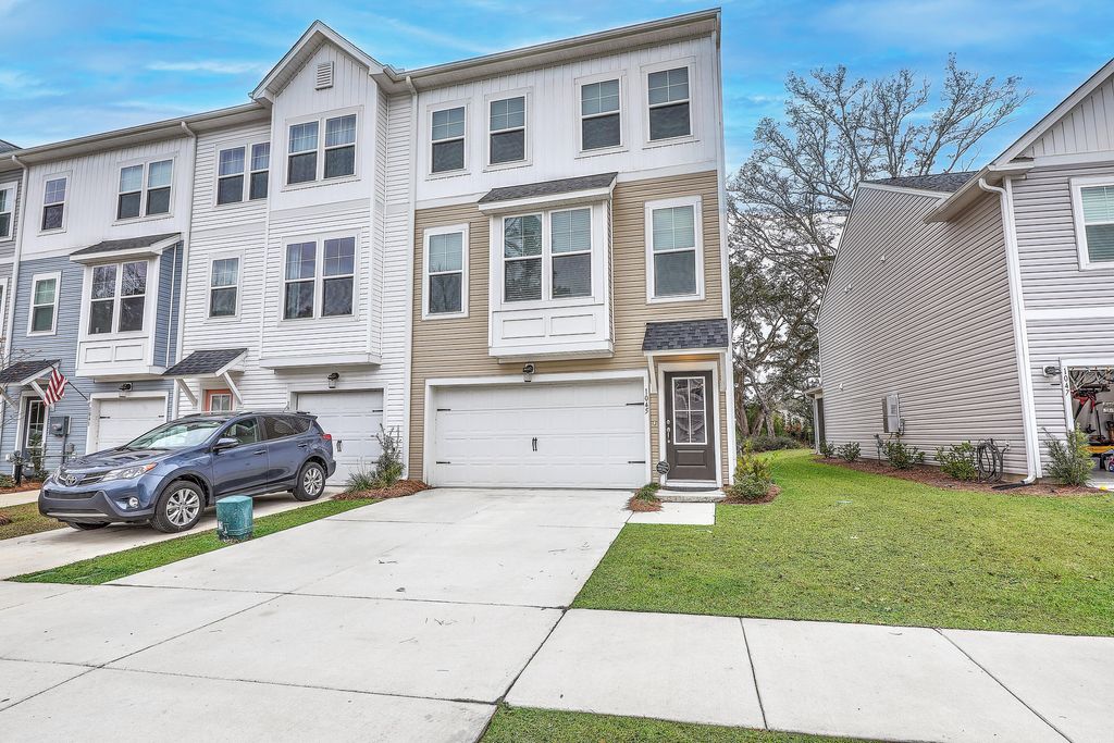 Photo of 1045 Old Cypress Run, Hanahan, SC 29410 (MLS # 25032179)