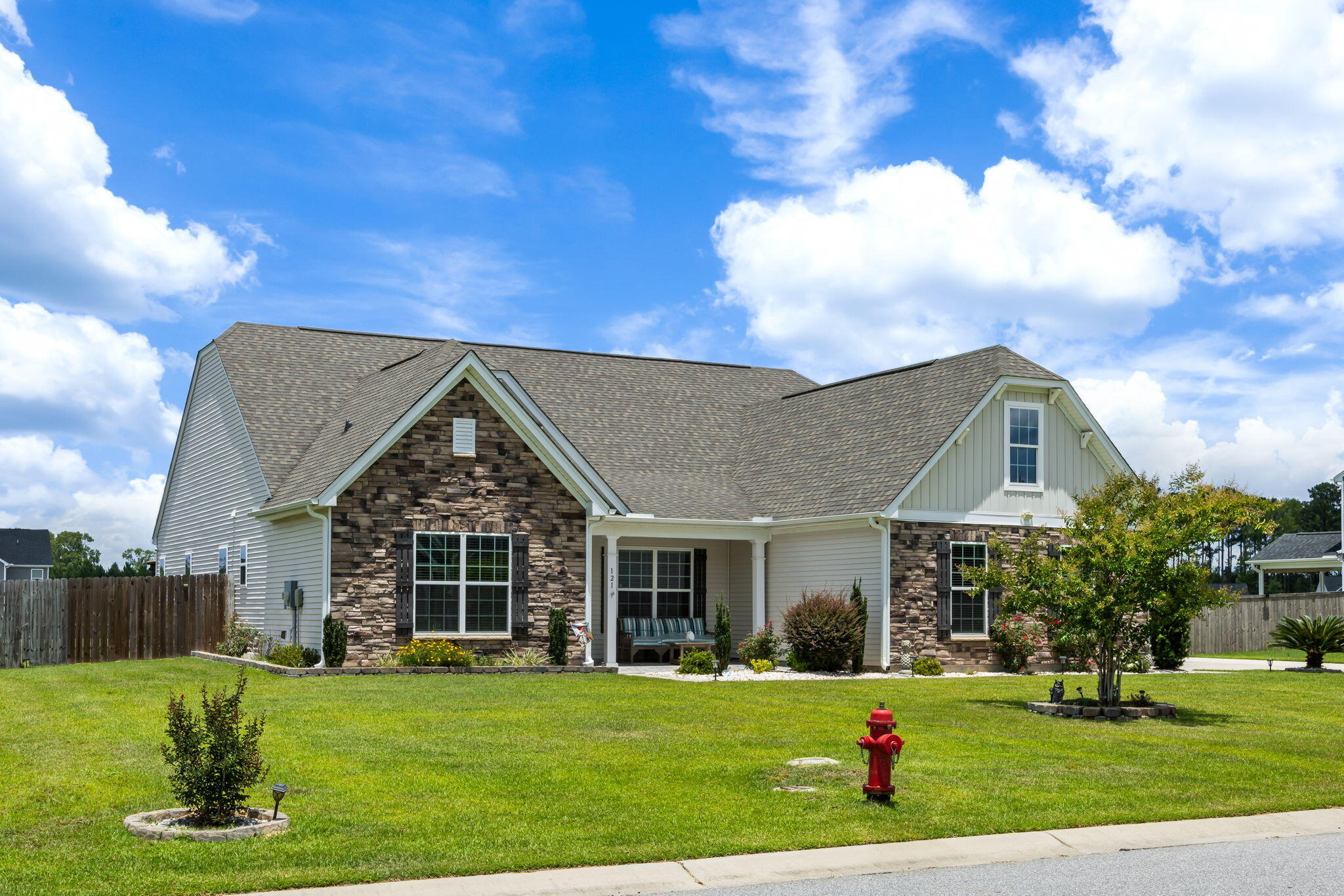 121 Lakelyn Road