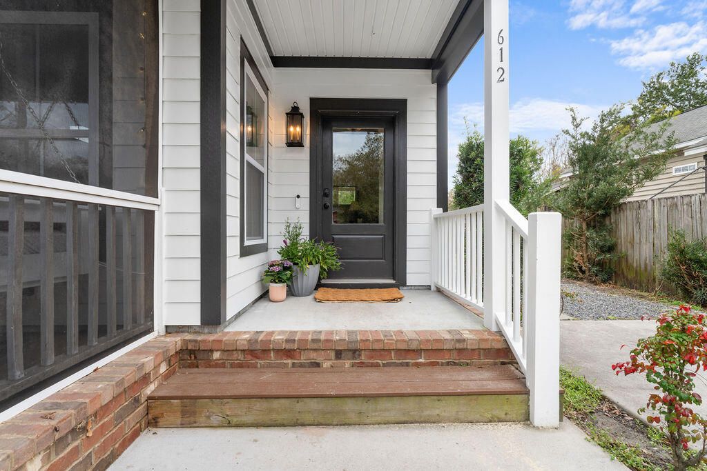 Photo of 612 W 3rd N Street, Summerville, SC 29483 (MLS # 26008535)