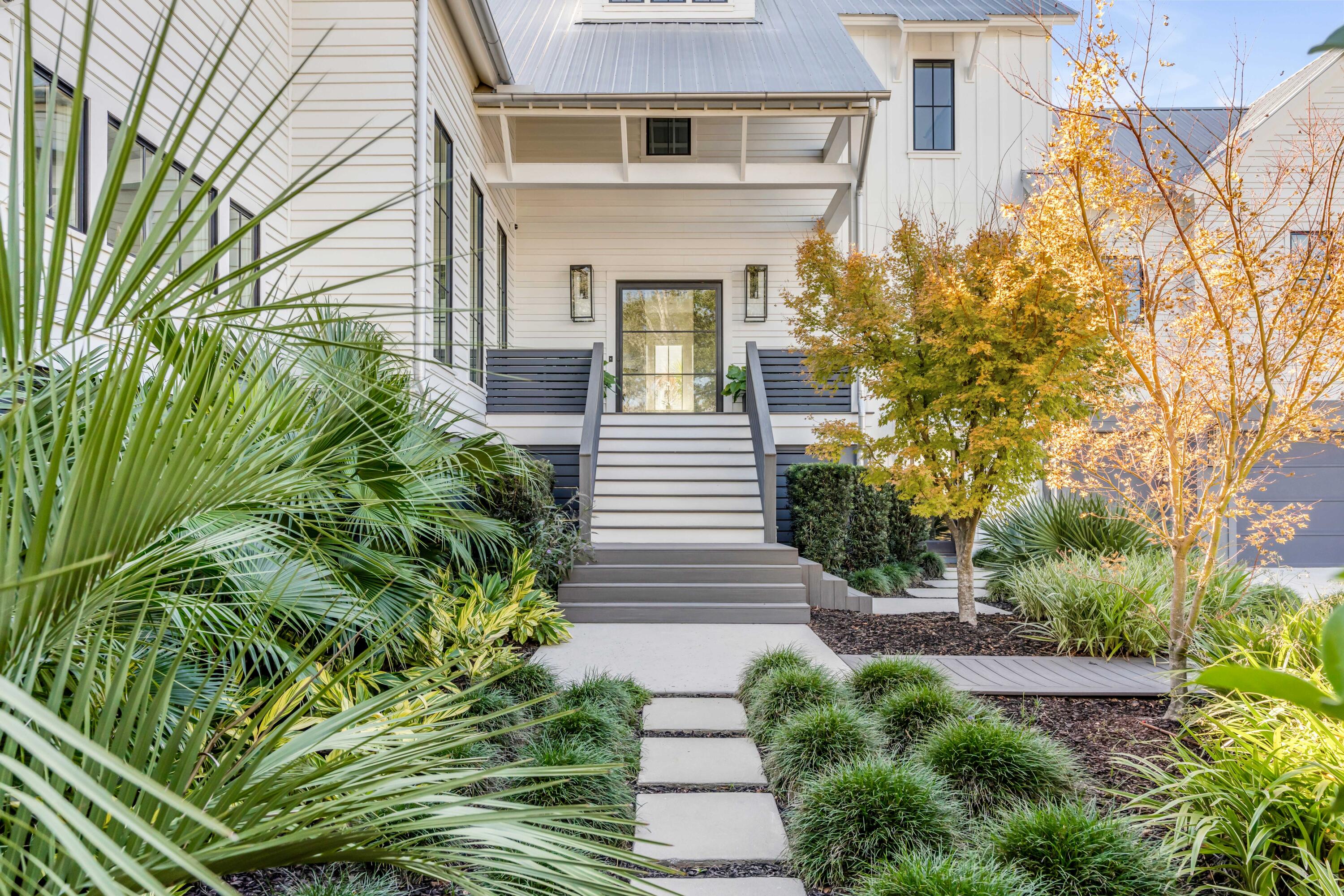 572 Wading Place