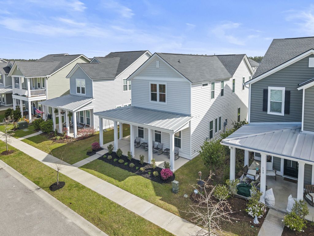 Photo of 137 Country Gate Lane, Summerville, SC 29485 (MLS # 26008466)