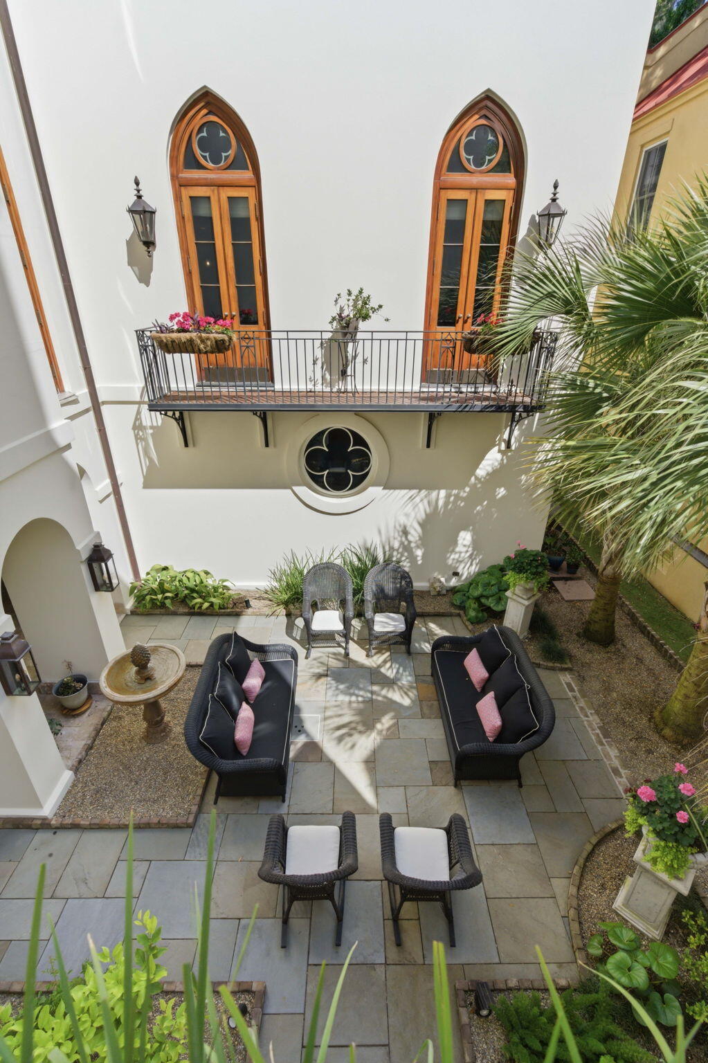 174 N Shelmore Boulevard