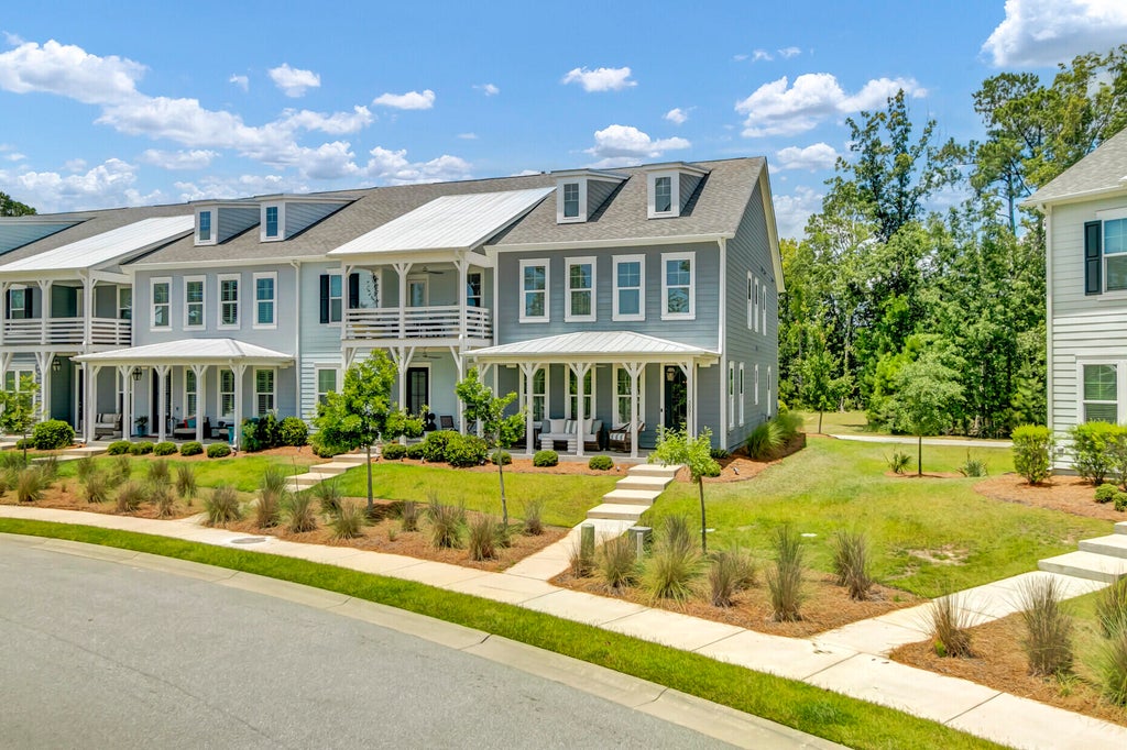 Photo of 3091 Sturbridge Road, Mount Pleasant, SC 29466 (MLS # 26019663)